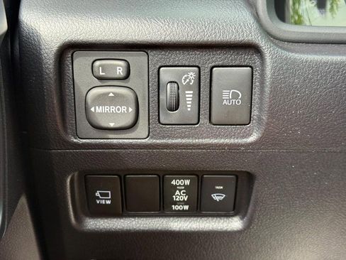 Used 2023 Toyota 4Runner SR5 Premium w/ Moonroof Package AWD/4WD image 25
