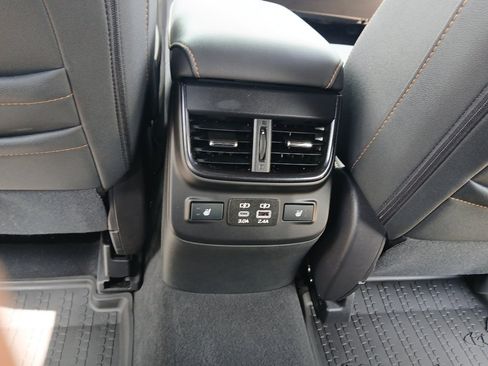 Used 2025 Subaru Outback Wilderness AWD/4WD image 21