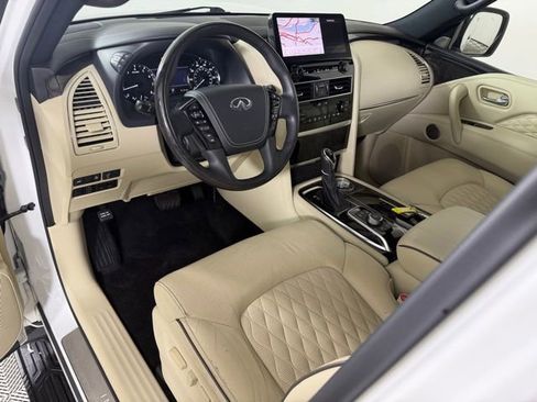Used 2023 INFINITI QX80 Sensory w/ All-Season Package AWD/4WD image 10