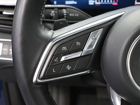 Used 2025 Buick Enclave Avenir AWD/4WD image 29