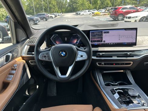 Used 2026 BMW X7 xDrive40i AWD/4WD image 47