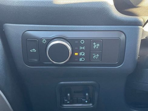 Used 2022 Ford Maverick Lariat w/ Equipment Group 500A Standard image 17