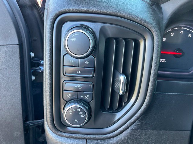 Used 2023 Chevrolet Silverado 2500 Custom w/ Gooseneck/5TH Wheel Package AWD/4WD image 28
