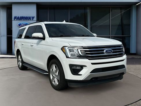 Used 2020 Ford Expedition Max XLT w/ Equipment Group 202A AWD/4WD image 3