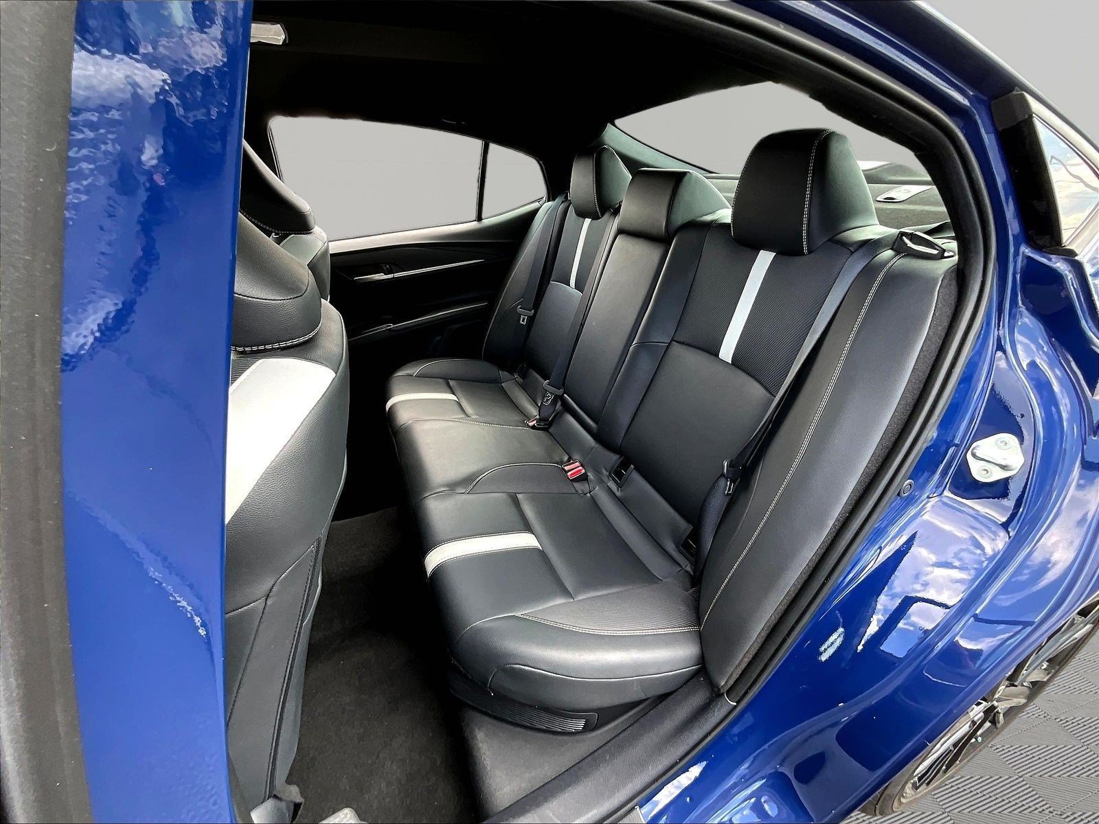 Used 2025 Toyota Camry SE FWD image 22