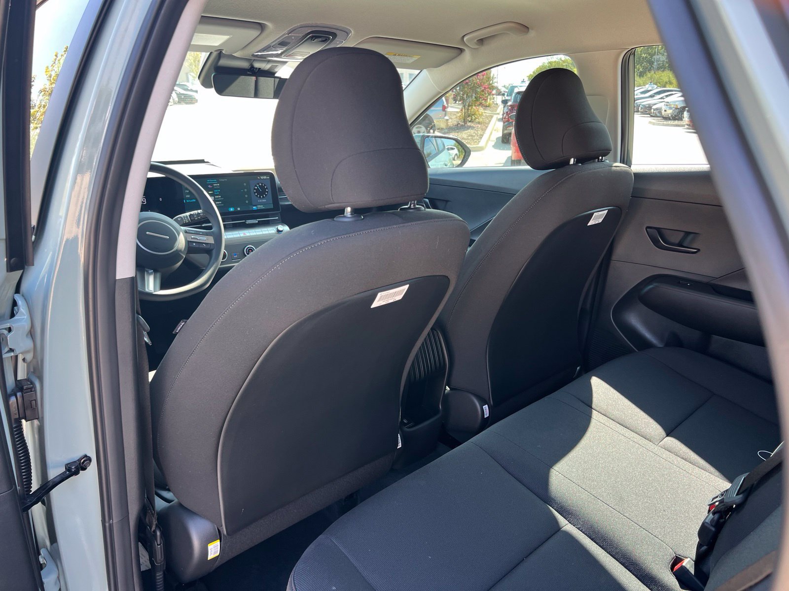 New 2027 Hyundai Kona SE FWD image 15