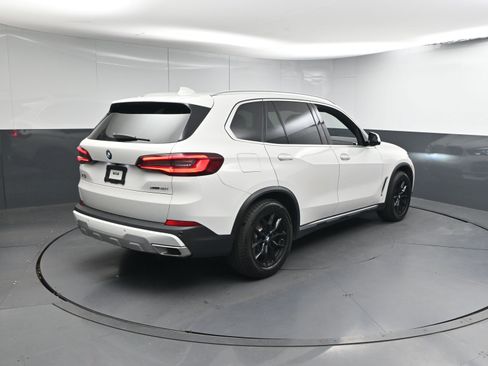 Used 2023 BMW X5 xDrive40i w/ Premium Package image 22