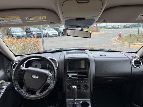 Used 2008 Ford Explorer Sport Trac XLT image 35