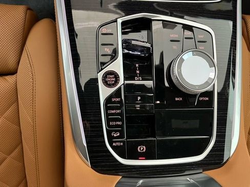 New 2026 BMW X5 M60i image 13