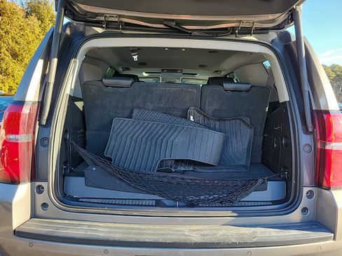 Used 2017 Chevrolet Tahoe LT image 13