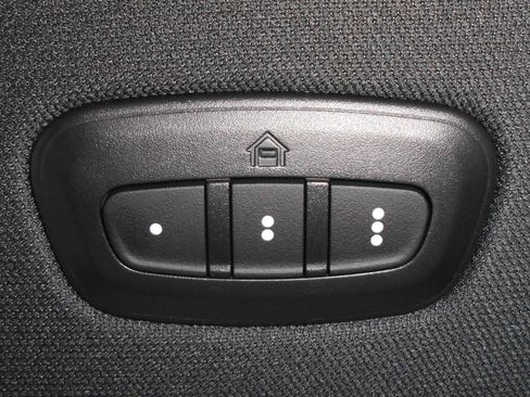 Used 2025 RAM 1500 Laramie w/ Sport Appearance Package AWD/4WD image 24