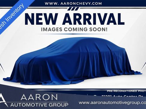 Used 2022 GMC Sierra 1500 SLT w/ SLT Premium Package AWD/4WD image 1