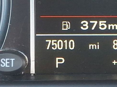 Used 2017 Audi Q5 2.0T Premium image 23