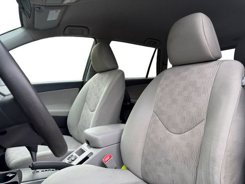 Used 2012 Toyota RAV4 4WD w/ Value Pkg image 22