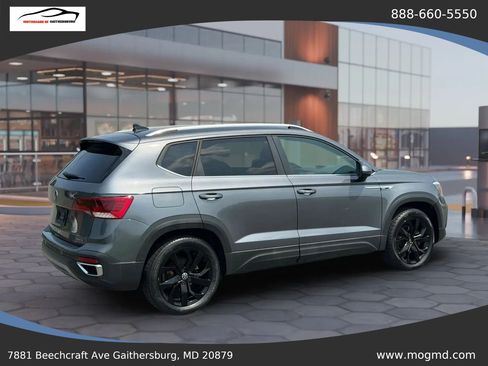 Used 2022 Volkswagen Taos SE FWD image 14