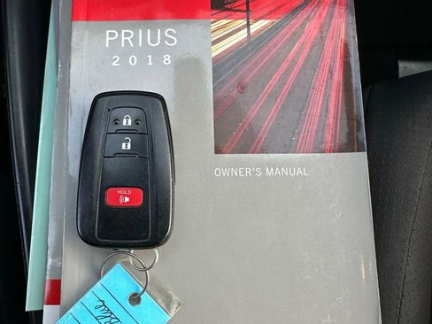 Used 2018 Toyota Prius Two image 30