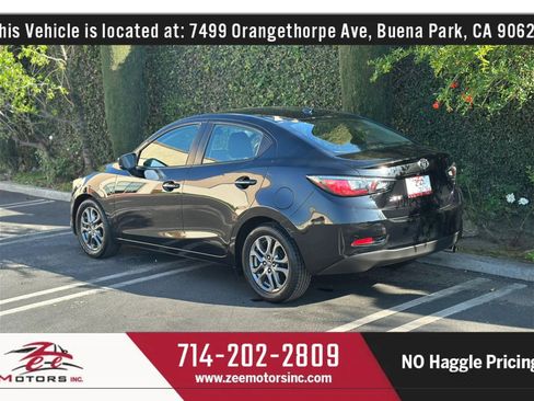 Used 2019 Toyota Yaris LE image 8