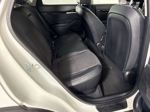 Used 2022 Kia Seltos S image 16