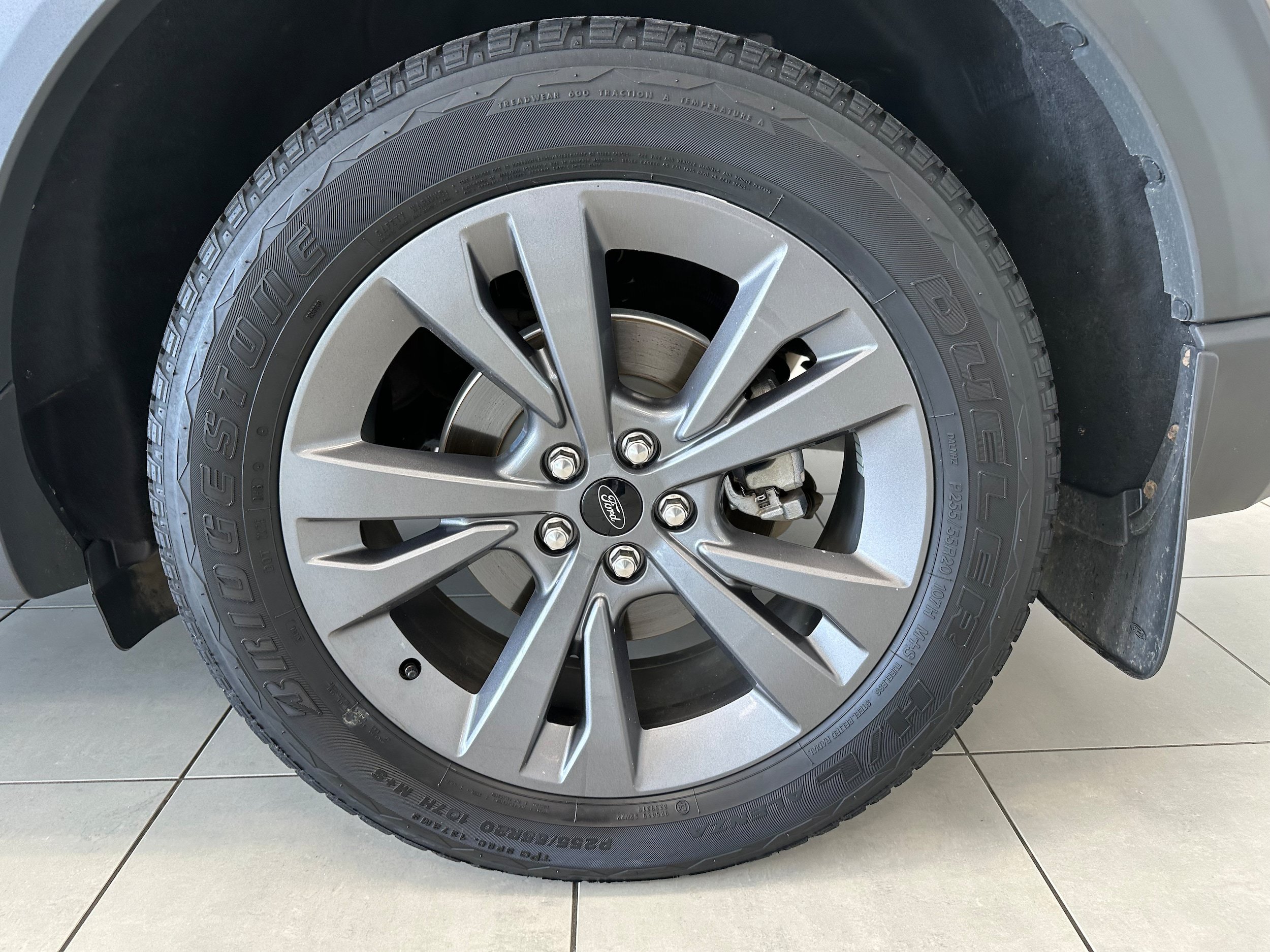Used 2021 Ford Explorer XLT w/ Equipment Group 202A AWD/4WD image 8