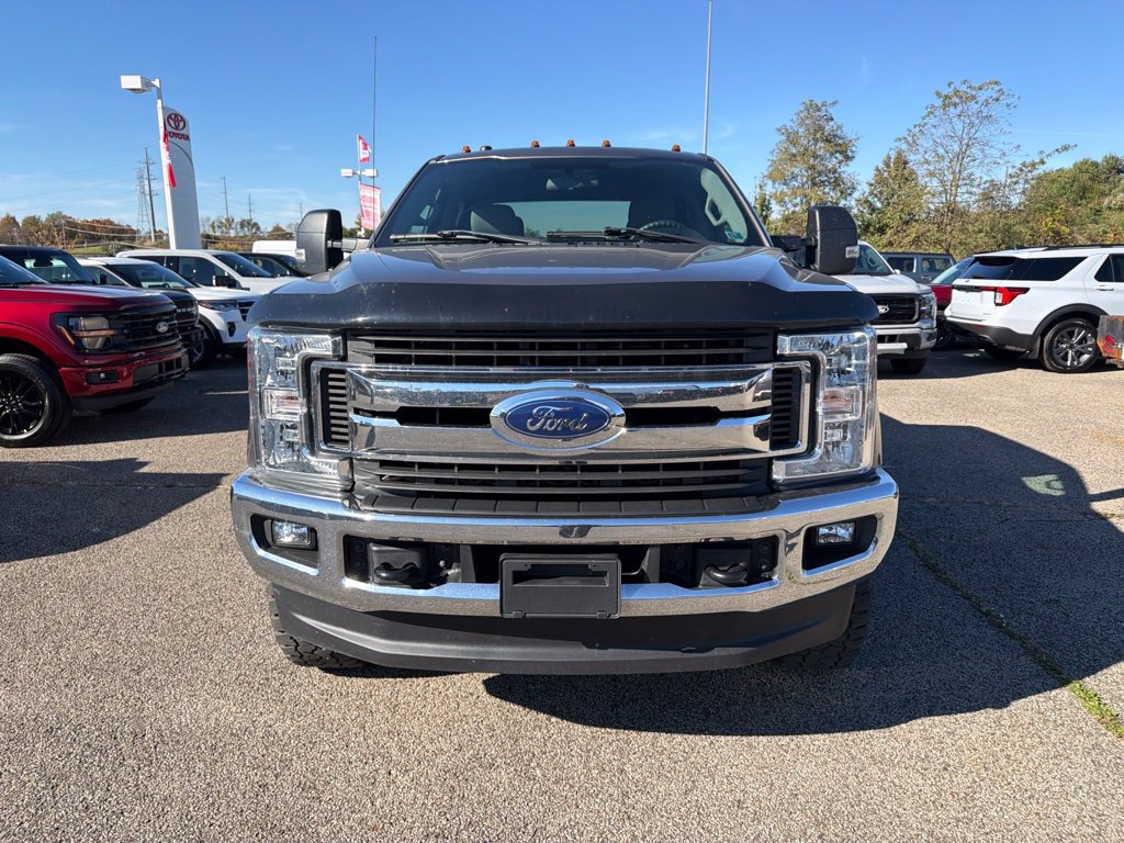 Used 2018 Ford F350 XLT AWD/4WD image 2