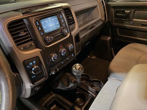 Used 2013 RAM 2500 Tradesman w/ Chrome Appearance Group image 34