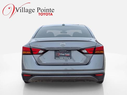 Used 2025 Nissan Altima 2.5 S image 5