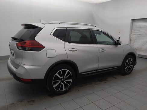 Used 2018 Nissan Rogue SL w/ Premium Package image 10
