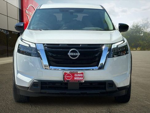New 2025 Nissan Pathfinder S image 11