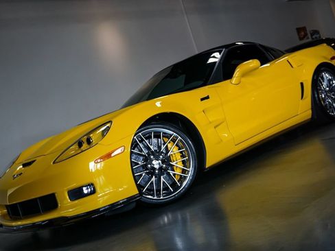 Used 2013 Chevrolet Corvette ZR1 w/ 3ZR Preferred Equipment Group RWD image 86
