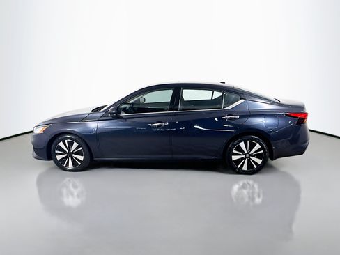 Used 2020 Nissan Altima 2.5 SV FWD image 6