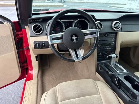 Used 2008 Ford Mustang Deluxe image 16