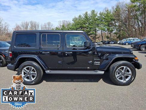 Used 2021 Jeep Wrangler Unlimited Sahara AWD/4WD image 7