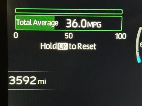 Used 2025 Toyota Prius XSE image 19