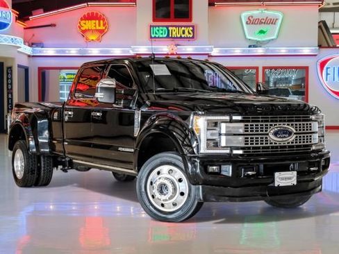 Used 2019 Ford F450 Platinum w/ Platinum Ultimate Package image 1