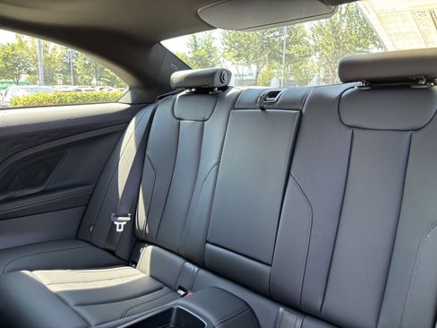 Used 2025 BMW 230i Coupe w/ M Sport Package image 34