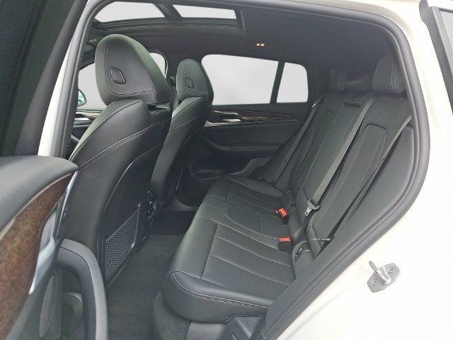 Used 2024 BMW X4 xDrive30i w/ Parking Assistance Package AWD/4WD image 12