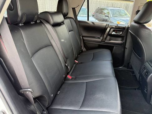 Used 2018 Toyota 4Runner TRD Off-Road Premium AWD/4WD image 77
