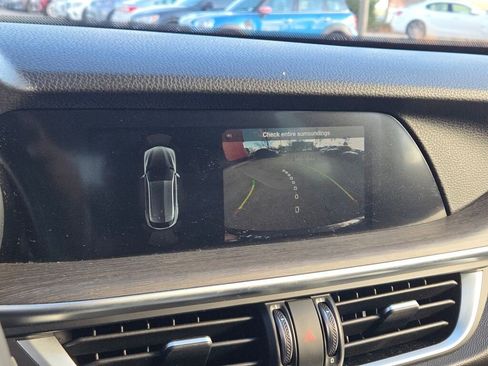 Used 2023 Alfa Romeo Stelvio Ti image 30