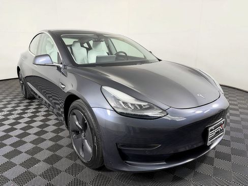 Used 2018 Tesla Model 3 Long Range AWD/4WD image 5