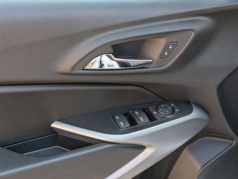 New 2026 Chevrolet Trax LS w/ LS Convenience Package image 8