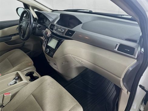 Used 2016 Honda Odyssey SE image 31