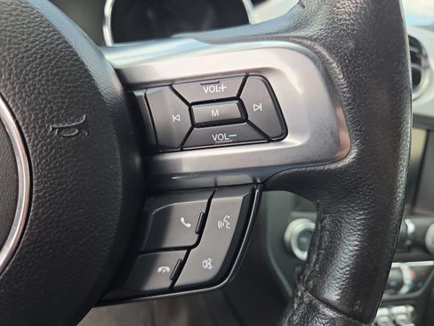 Used 2015 Ford Mustang GT Premium RWD image 31