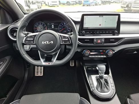 Certified 2023 Kia Forte GT-Line w/ GT-Line Technology Package FWD image 11