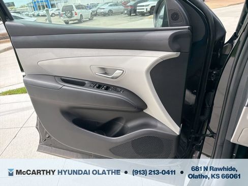 Used 2025 Hyundai Tucson SEL AWD/4WD image 37