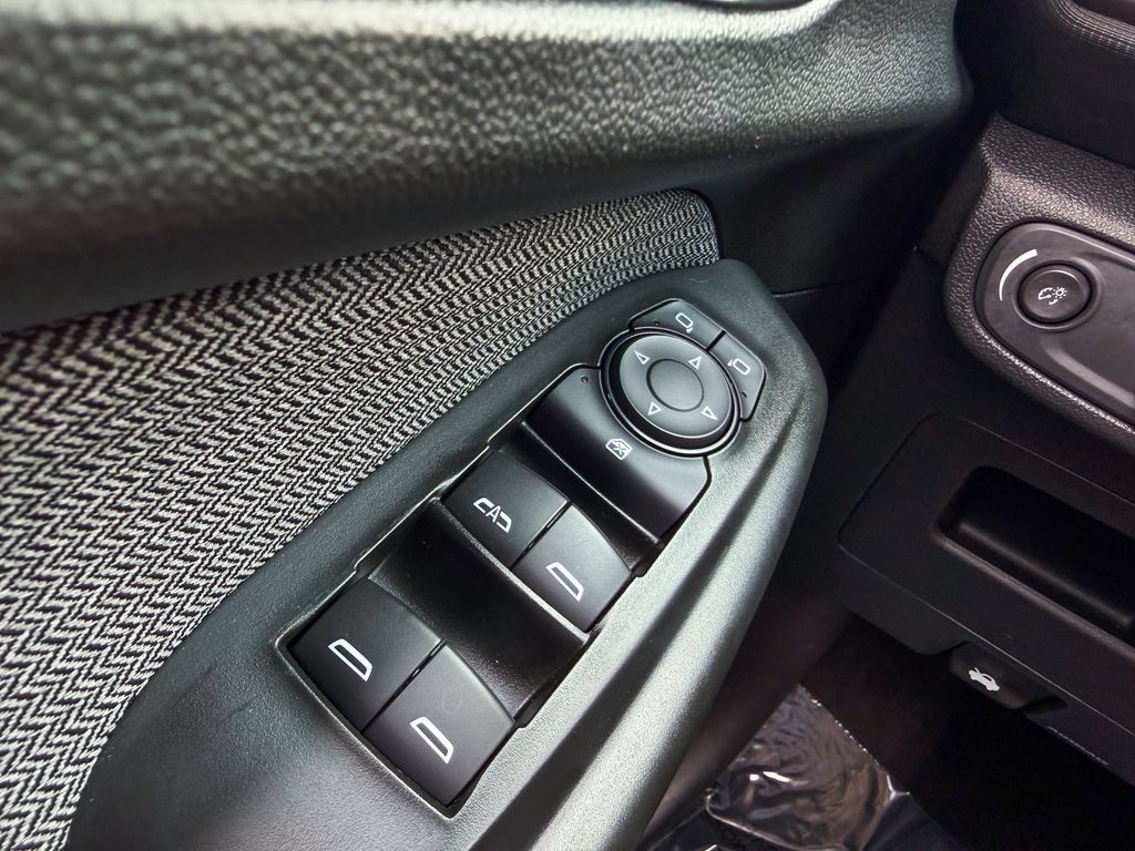 Used 2021 Chevrolet TrailBlazer LT w/ Convenience Package AWD/4WD image 41