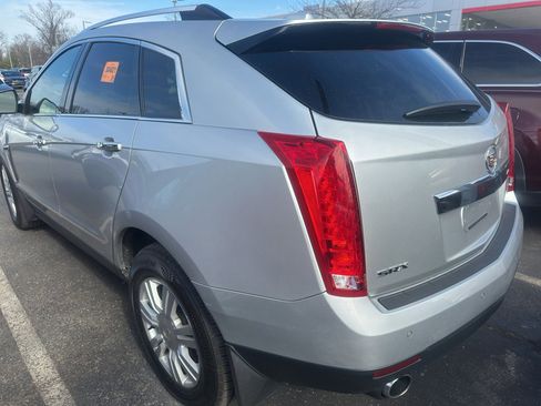 Used 2016 Cadillac SRX Luxury image 3