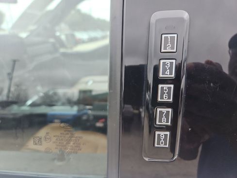 Used 2022 Ford F150 Platinum w/ Equipment Group 701A High image 11