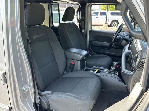 Certified 2020 Jeep Wrangler Unlimited Sahara AWD/4WD image 17