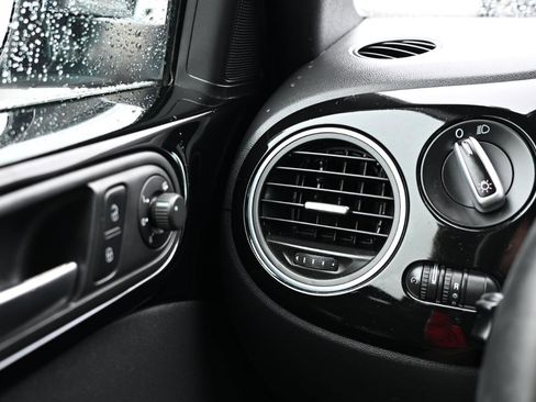 Used 2013 Volkswagen Beetle 2.5 50's Edition image 17