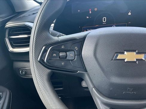 Used 2025 Chevrolet TrailBlazer LT AWD/4WD image 19